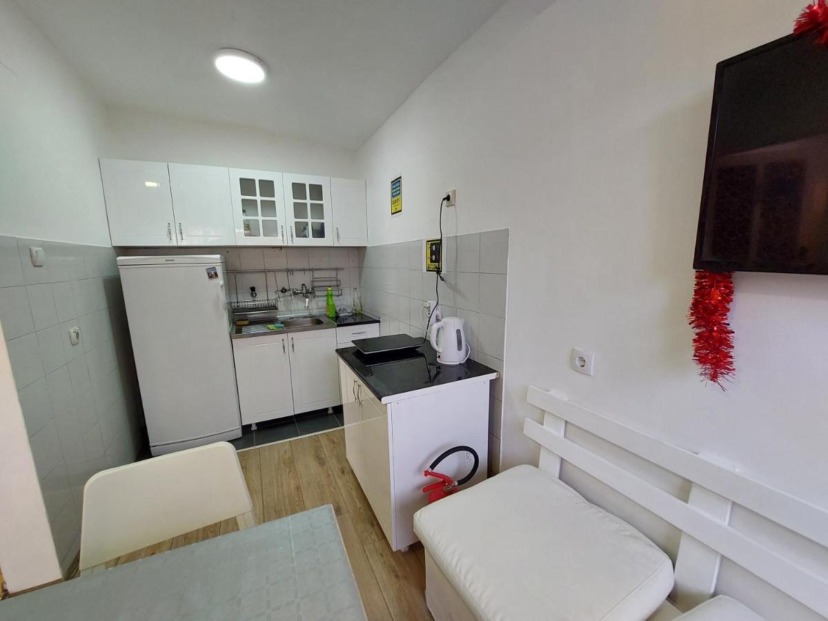 Hostel Inn Downtown เบลเกรด ภายนอก รูปภาพ