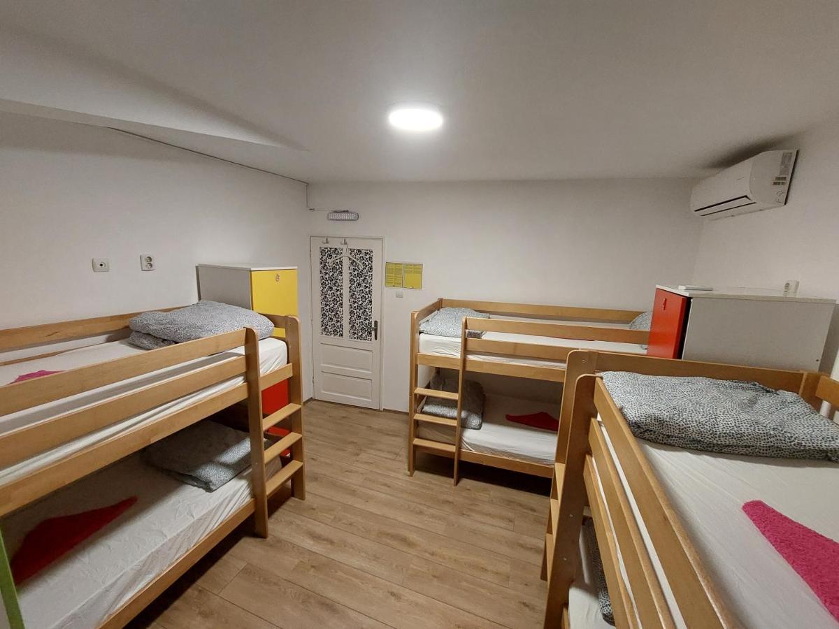Hostel Inn Downtown เบลเกรด ภายนอก รูปภาพ