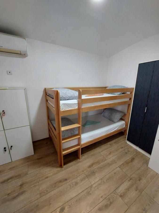 Hostel Inn Downtown เบลเกรด ภายนอก รูปภาพ