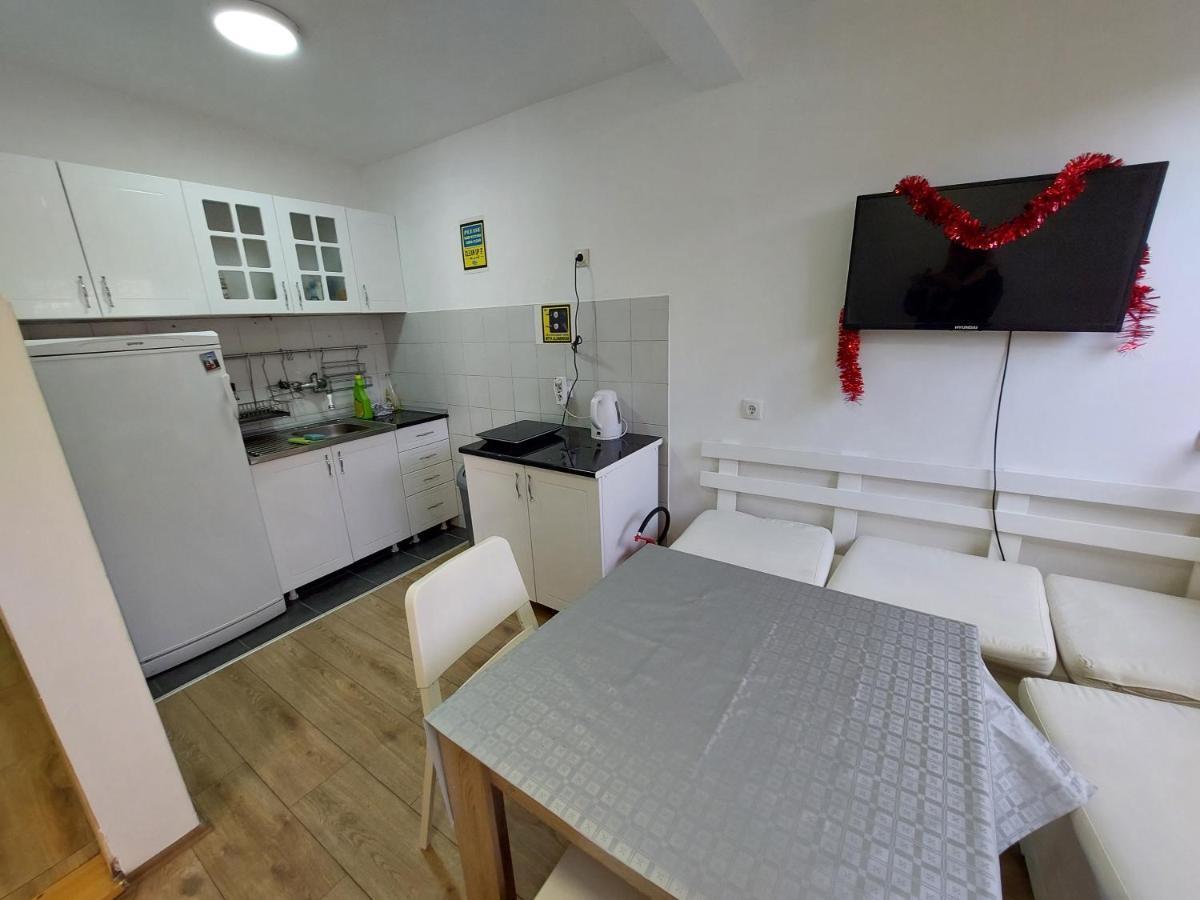 Hostel Inn Downtown เบลเกรด ภายนอก รูปภาพ