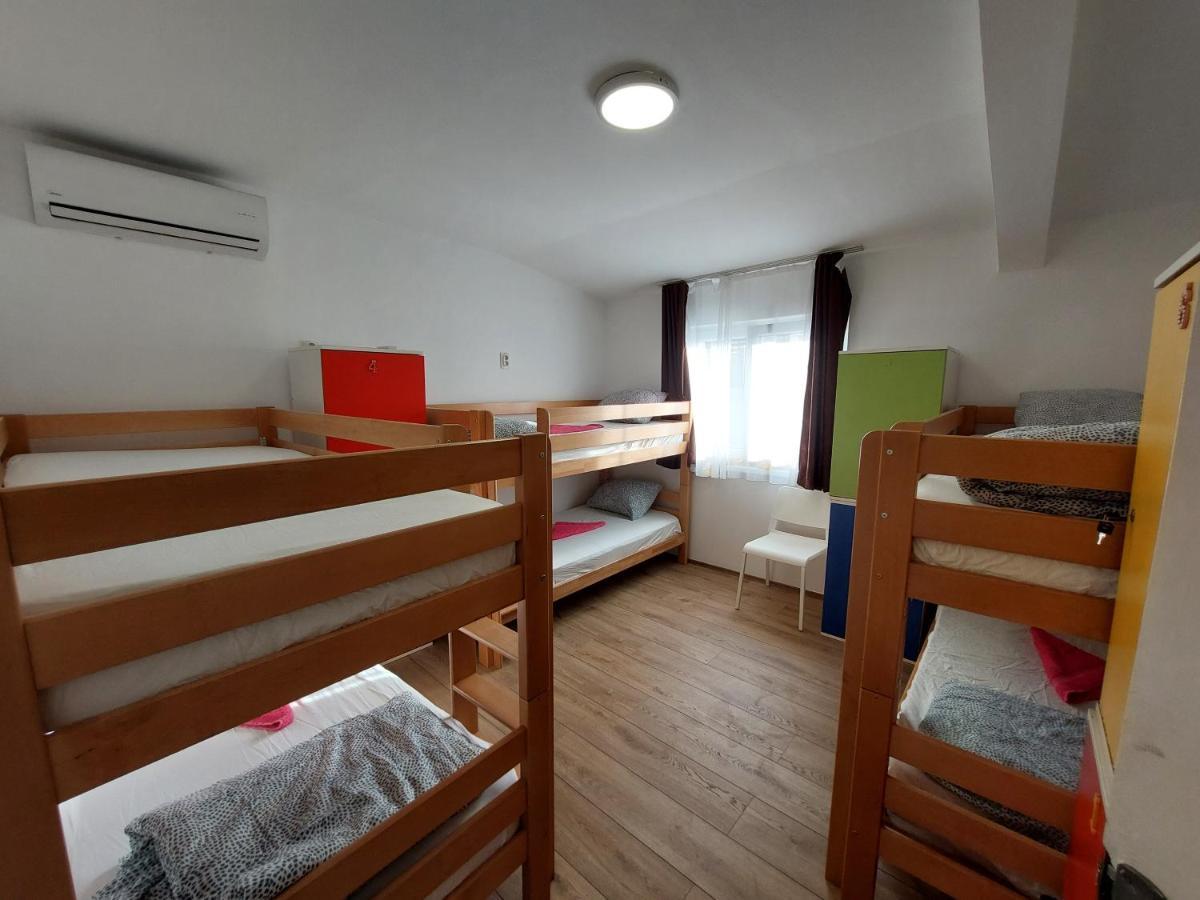 Hostel Inn Downtown เบลเกรด ภายนอก รูปภาพ