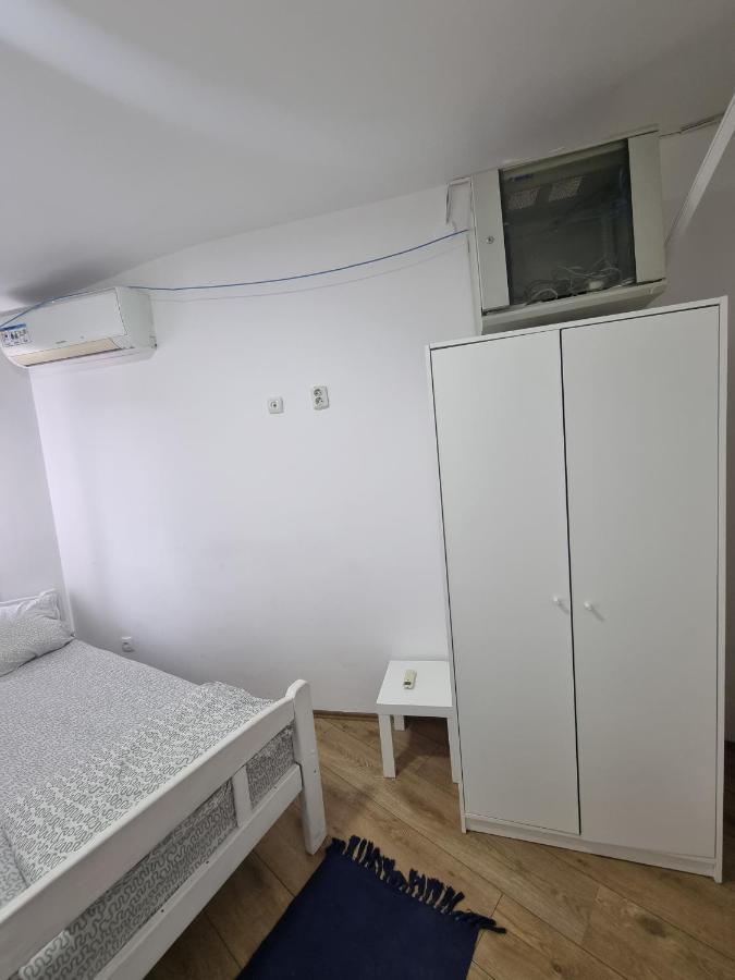 Hostel Inn Downtown เบลเกรด ภายนอก รูปภาพ