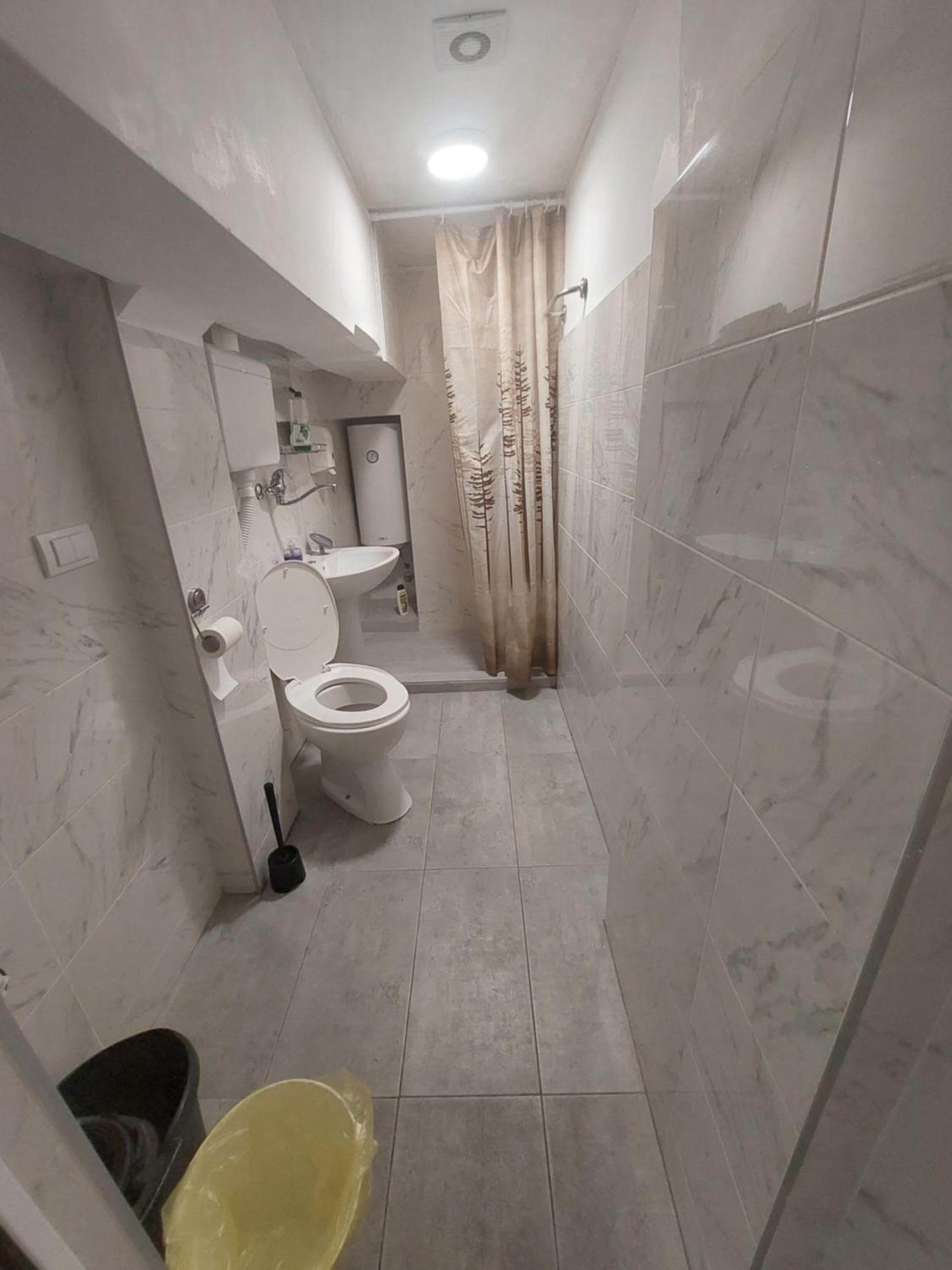 Hostel Inn Downtown เบลเกรด ภายนอก รูปภาพ